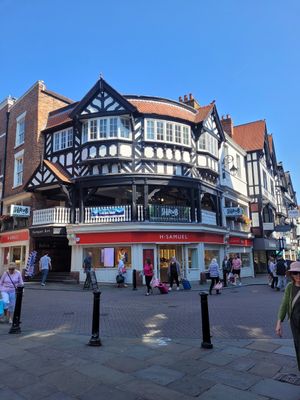 Shrub Outside at Shrub in Chester