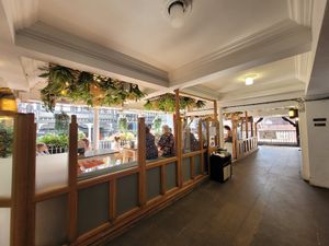 Shrub Outside at Shrub in Chester