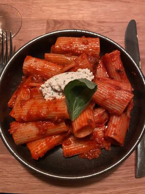 Took my mum here last Saturday and the ‘Lamb’ Ragu was amazing!! Delicious food, staff are so helpful and friendly. It’s a must to eat here if you are visiting Chester  at Shrub in Chester