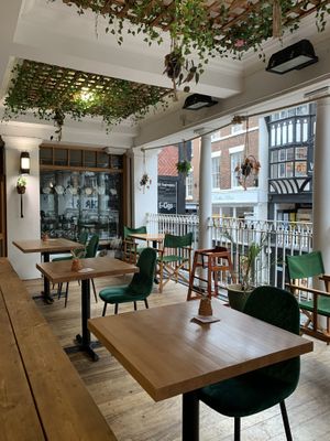 Lots of space to sit outdoors (but covered from rain) at Shrub in Chester