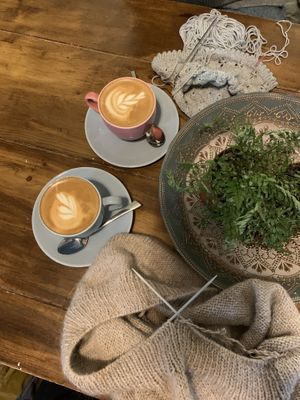 Cappuccino and latte (and knitting, of course) at Shrub in Chester