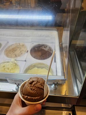 XXXL Chocolate (Piña Colada under it) at Humphry Slocombe in San Francisco