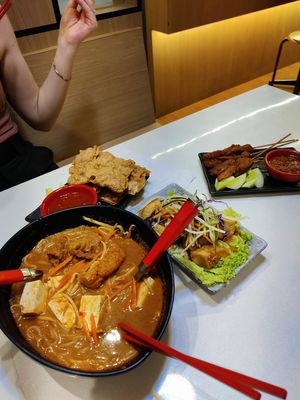  at Red Apple Veggie Cafe 红苹果素食 - Fortune Centre in Central Singapore