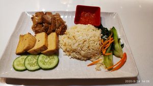 Chicken Rice at Red Apple Veggie Cafe 红苹果素食 - Fortune Centre in Central Singapore