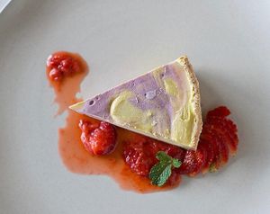 raw cheese cake at Akasha in Tegallalang