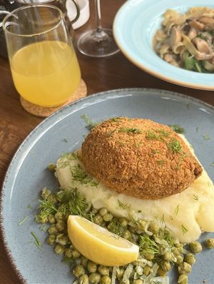 Котлета по-киевски и апельсиновая комбуча  at Living Vino @ So Lucky Bar in Tbilisi