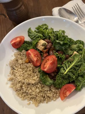 «Muscle» боул   at Living Vino @ So Lucky Bar in Tbilisi