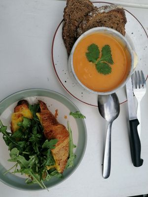 Soup, bagel and "cheese" croissant at CLO in Antwerpen