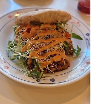 Vegan Pita (with homemade pita sauce), 14 eur at CLO in Antwerpen