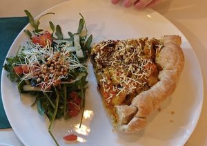 Quiche of the moment (suggestion board), 14 eur at CLO in Antwerpen
