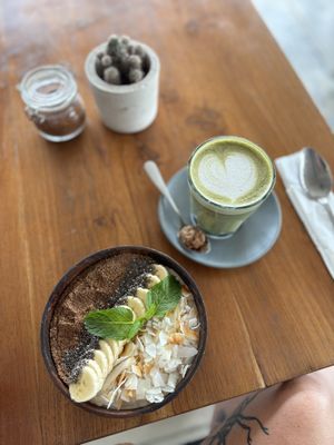 Salted caramel smoothie bowl (vegan and gf), matcha latte dairy-free milk  at Nourish in Ungasan