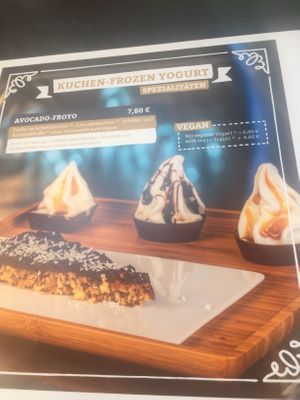 menu option cake + frozen yogurt  at Faleyda in Frankfurt
