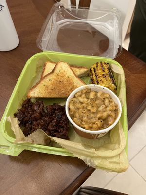 Southern BBQ Platter #Veganuary at The Rabbit Hole in Pompano Beach