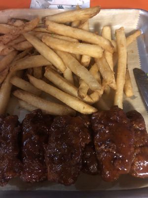 BBQ wings   at The Rabbit Hole in Pompano Beach