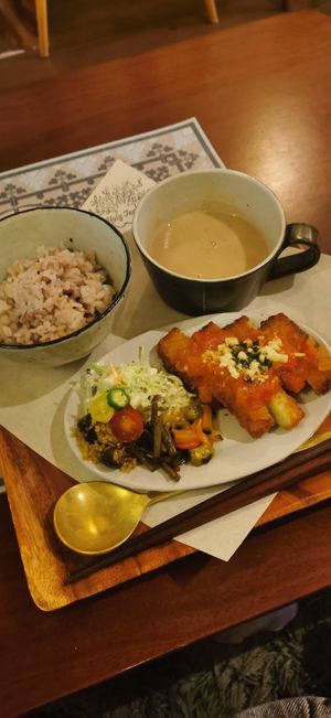 Milan steak at Holy Holy Familiar Tree Cafe in Ikeda