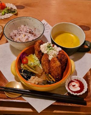  at Holy Holy Familiar Tree Cafe in Ikeda