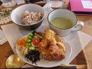 Vegan Karaage Set at Holy Holy Familiar Tree Cafe in Ikeda