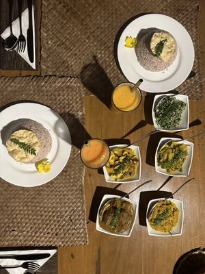 Vegan traditional Sri Lankan food  at Jaywa Lanka Restaurant in Tangalle