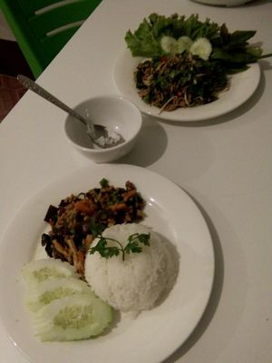 Wow at Mina Hostel in Thakhek