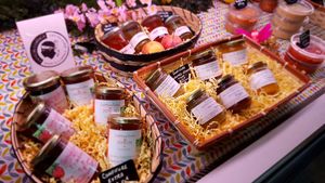 Artisanales fruit jams from Corsica at Le Bon Voisin in Menton