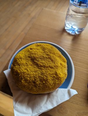 Mango vanilla at Dreamwave Donuts in Canggu