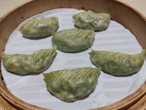 Vegetables dumplings at Din Tai Fung 鼎泰豐 - City Square Mall in Central Singapore