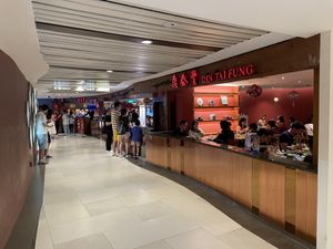 Din Tai Fung  at Din Tai Fung 鼎泰豐 - Raffles City in Central Singapore