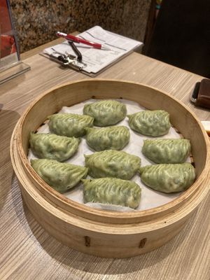 Steamed vegetable dumplings (10pcs)   at Din Tai Fung 鼎泰豐 - Raffles City in Central Singapore