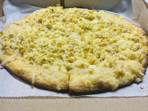 Vegan White Pizza at Good Roots Natural Market in Haverstraw