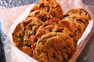 People can’t get enough of our new vegan chocolate chip cookies! In response to the demand, we now also offer them in packs of 12. at Good Roots Natural Market in Haverstraw