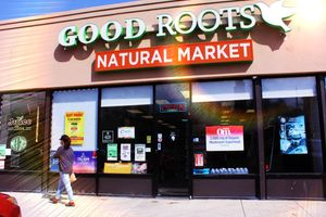 Good Roots Natural Market - Juice Bar - Vegan Restaurant at Good Roots Natural Market in Haverstraw