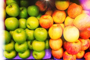 Organic Apples at Good Roots Natural Market in Haverstraw