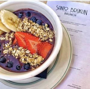 Açaí Bowl at Santo Bruklin in Brooklyn