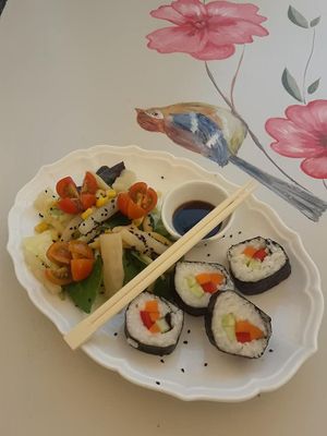 sushi at La Olivera in Nueno