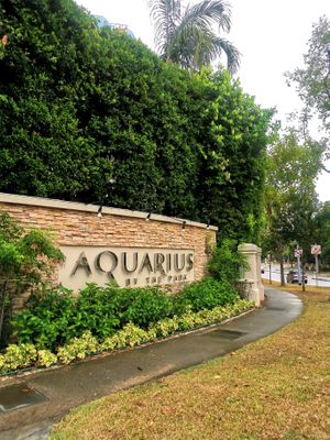 Aquarius by the Park at Atmos Burger - Aquarius By The Park in East Singapore