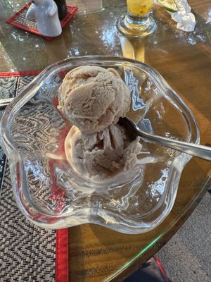 Caramel and Cinnamon Ice Creamm  at Peace Cafe in Siem Reap