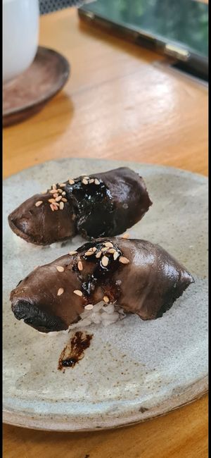 sushi at Let it V - plant based in Buenos Aires