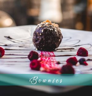 Bownies: Bolitas de brownie vegano bañado en chocolate at Espacio 100 in Coquimbo