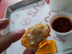 Muy buena textura y afortunadamente no saben a pollo. at Goy's Plant-Based Burgers - Álvaro Obregón in Mexico City
