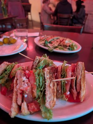 Club at Goy's Plant-Based Burgers - Álvaro Obregón in Mexico City