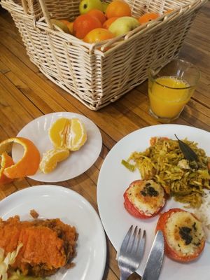 O que nunca falta nos pratos da Impact House são cores! at Impact House in Lisbon