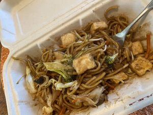 Vegan yakisoba  at Kamakura in Lacey