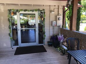 Outdoor seating ambience, back patio at Kamakura in Lacey