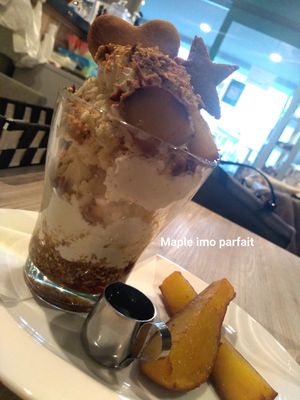 Maple imo parfait, not normally vegan, but possible to veganize ✨ at Fete le Marche in Kawasaki