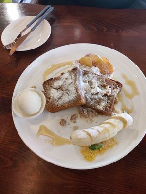 French toast at Mahina Vegan Table in Seoul