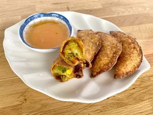 fried curry puffs at Lucky Thai in Murfreesboro