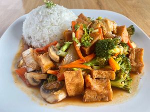 pad vegetable at Lucky Thai in Murfreesboro