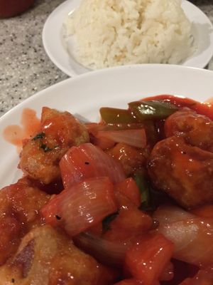 Sweet and sour chick’n at Mitasie 3 in Huntington Beach