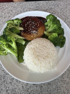 Vegan beefsteak, subbing the tomato and cucumber for extra broccoli   at Mitasie 3 in Huntington Beach