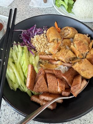 Bbq vermicellii  at Mitasie 3 in Huntington Beach